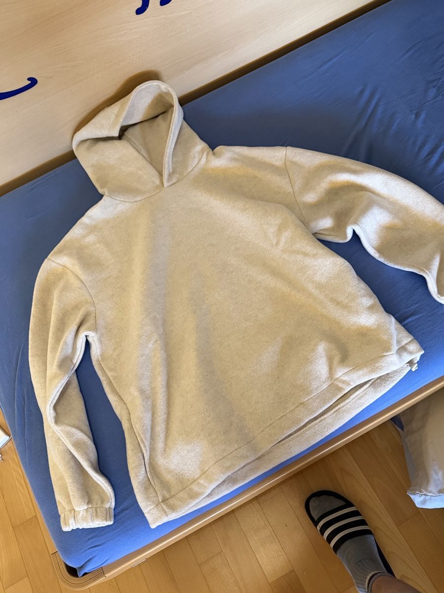 Maglioni & Felpe: Zara hoodie – Nuovo e nell'imballaggio originale da Ascona venduto da GioeleS