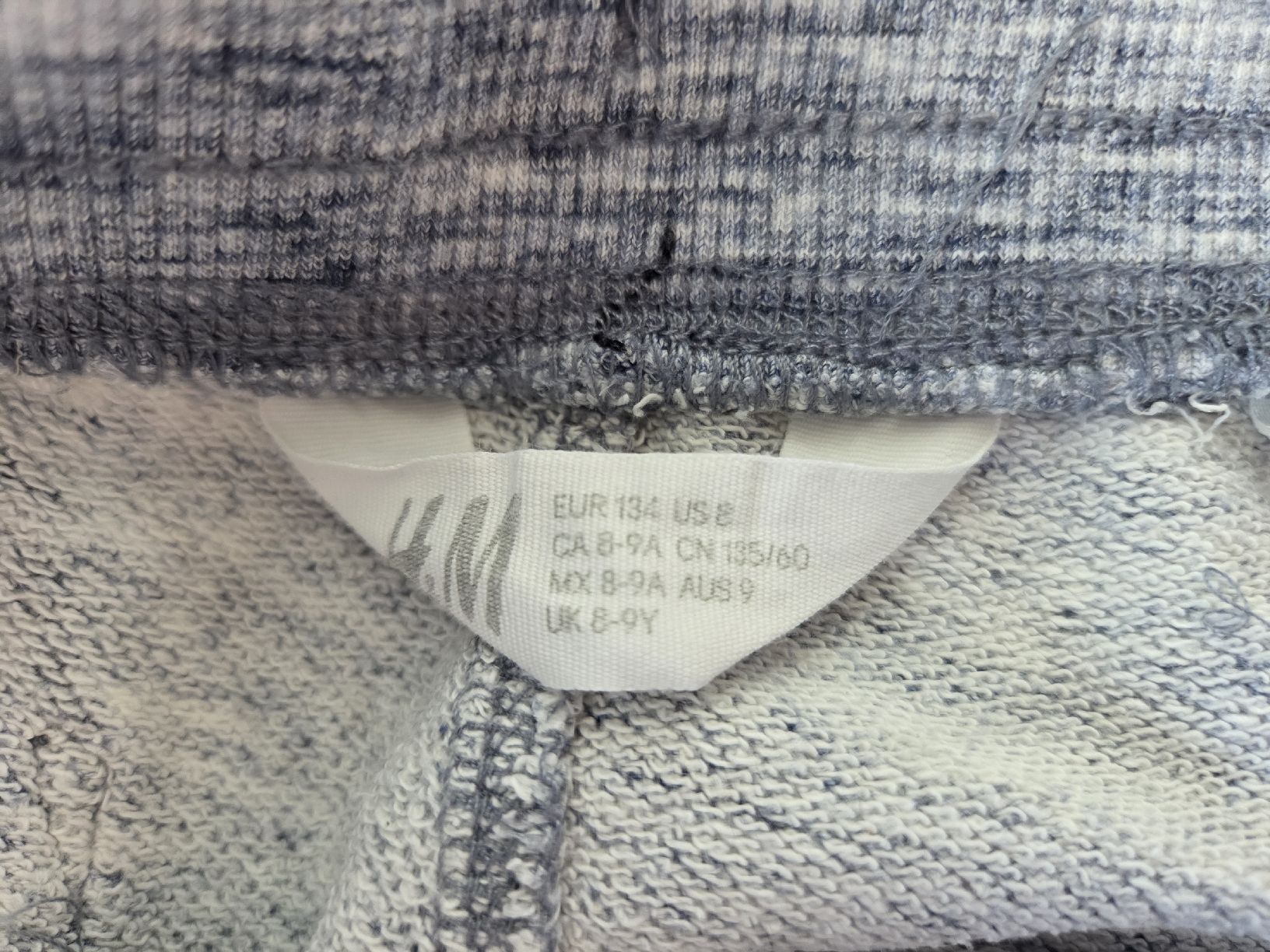 H&M Pantalons: Shorts Gr. 134 Junge Sport Team – D'occasion à Villars-sur-Glâne par richardette 2