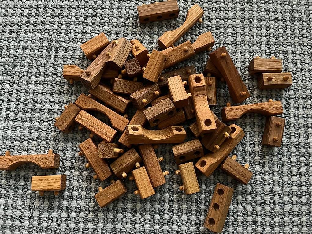 Baukästen: Holz Bausteine x48 ab 3 Jahre – Gebraucht aus Zürich von Ikle00