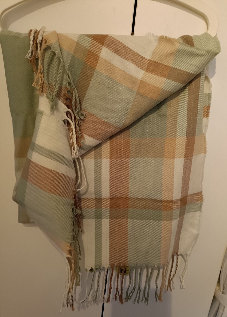 Foulard & Sciarpe: Warmer Schal 60x180 – Nuovo (secondo la descrizione) da Wettingen venduto da VO40