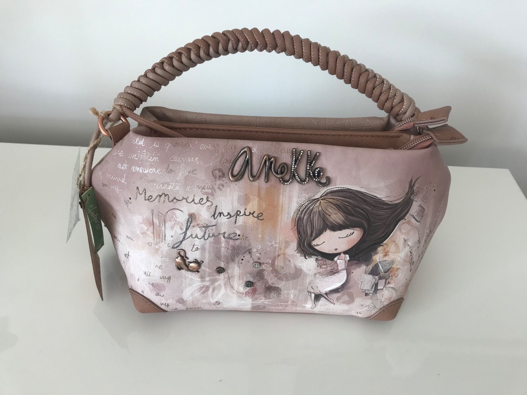 Borse da donna: Anneke Umhängetasche Memories - Neu – Nuovo e nell'imballaggio originale da Lausanne venduto da opi_92cn