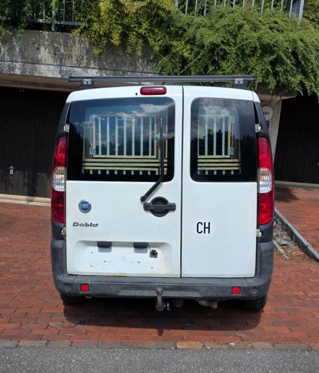 Fiat Autos: Fiat Doblo 1.4 8V – D'occasion à Kaltbach par sts.schweiz 1