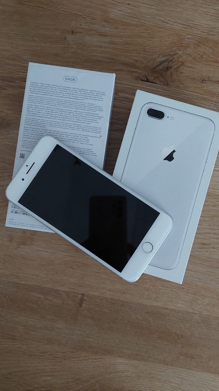 Apple Telefoni cellulari / Smartphones: iPhone 8 Plus, 64GB, Weiss - Top Zustand! – Usato da Gwatt (Thun) venduto da Letzte-Chance-III 1