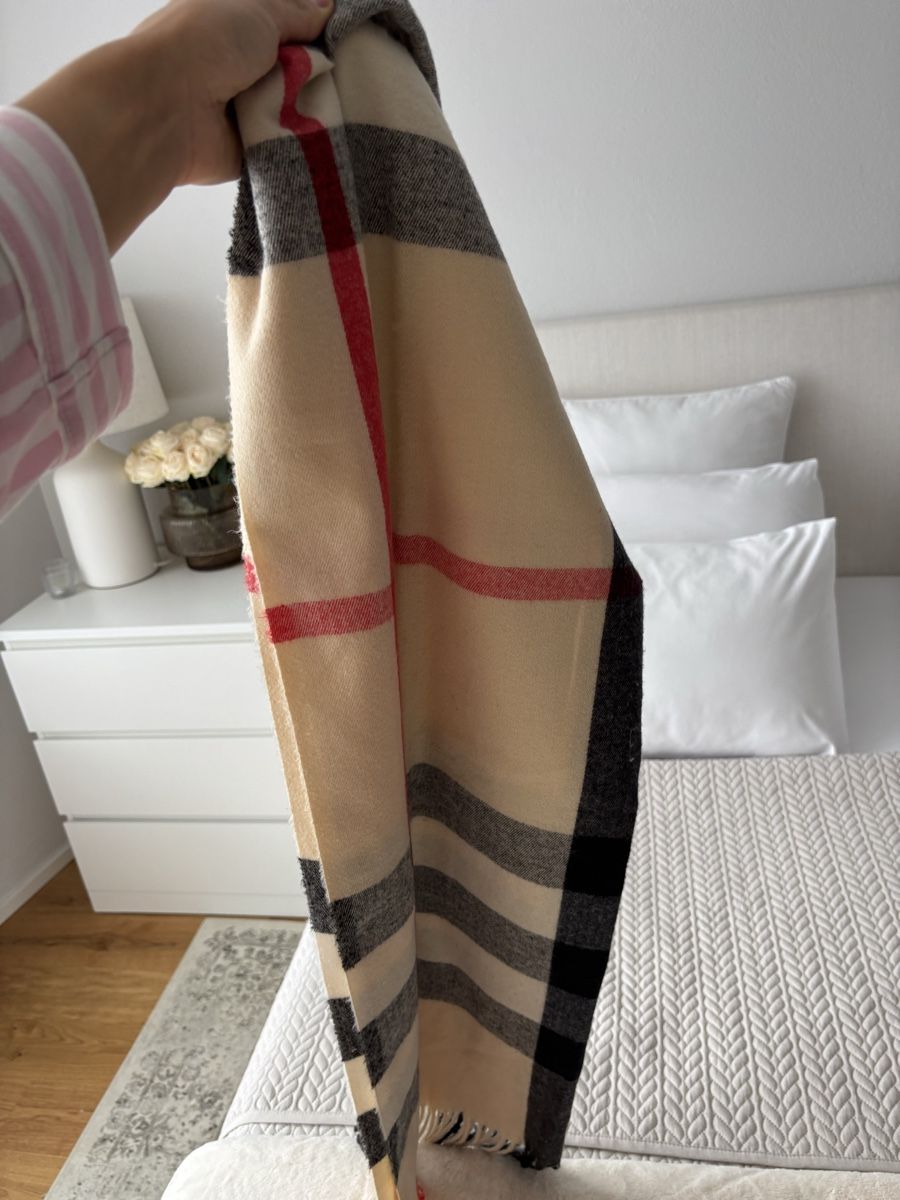 Foulards, Tücher & Schals: Checked Scarf Pashmina  – Gebraucht aus Horgen von len_qjz9 1