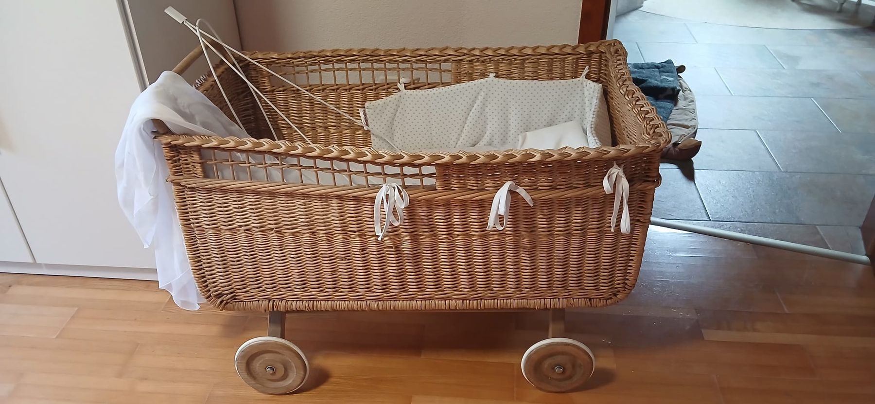 Wiegen & Stubenwagen: Zum Verkaufen 50fr. – Gebraucht aus Gipf-Oberfrick von lil_gk6w