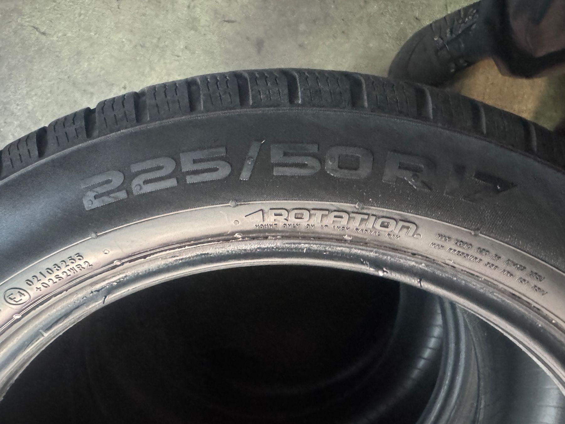 Nokian Pneus & Roues: 225/50r17 – D'occasion à Widen par Dinero02 5