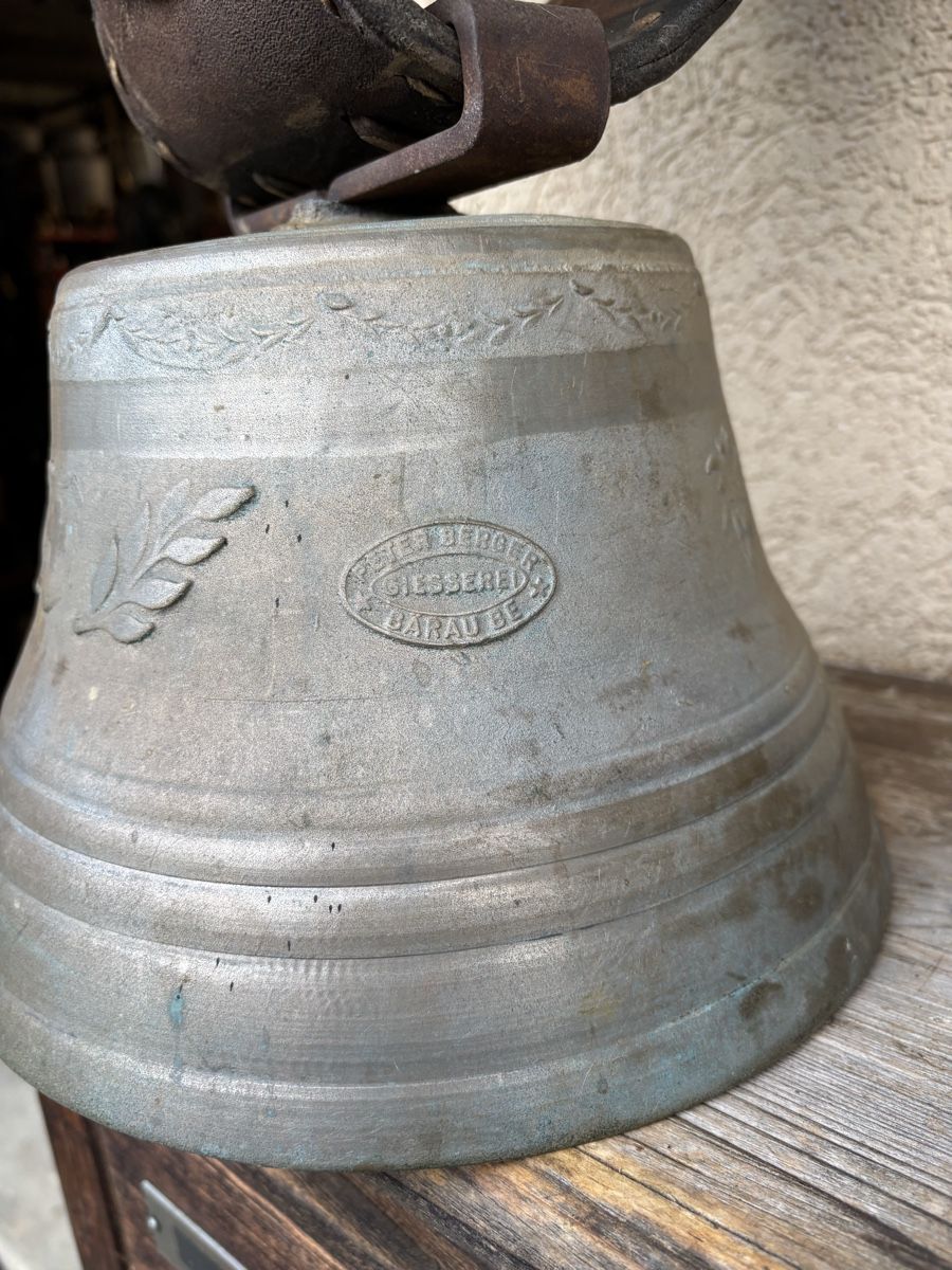 Campanacci mucche: Peter Berger Glocke – Usato da Schangnau venduto da Roseggli82 4