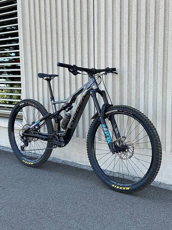 Orbea Vélos: Orbea Rise H30 Anthracite - Black M – D'occasion à Mellingen par LEONBIKES 1