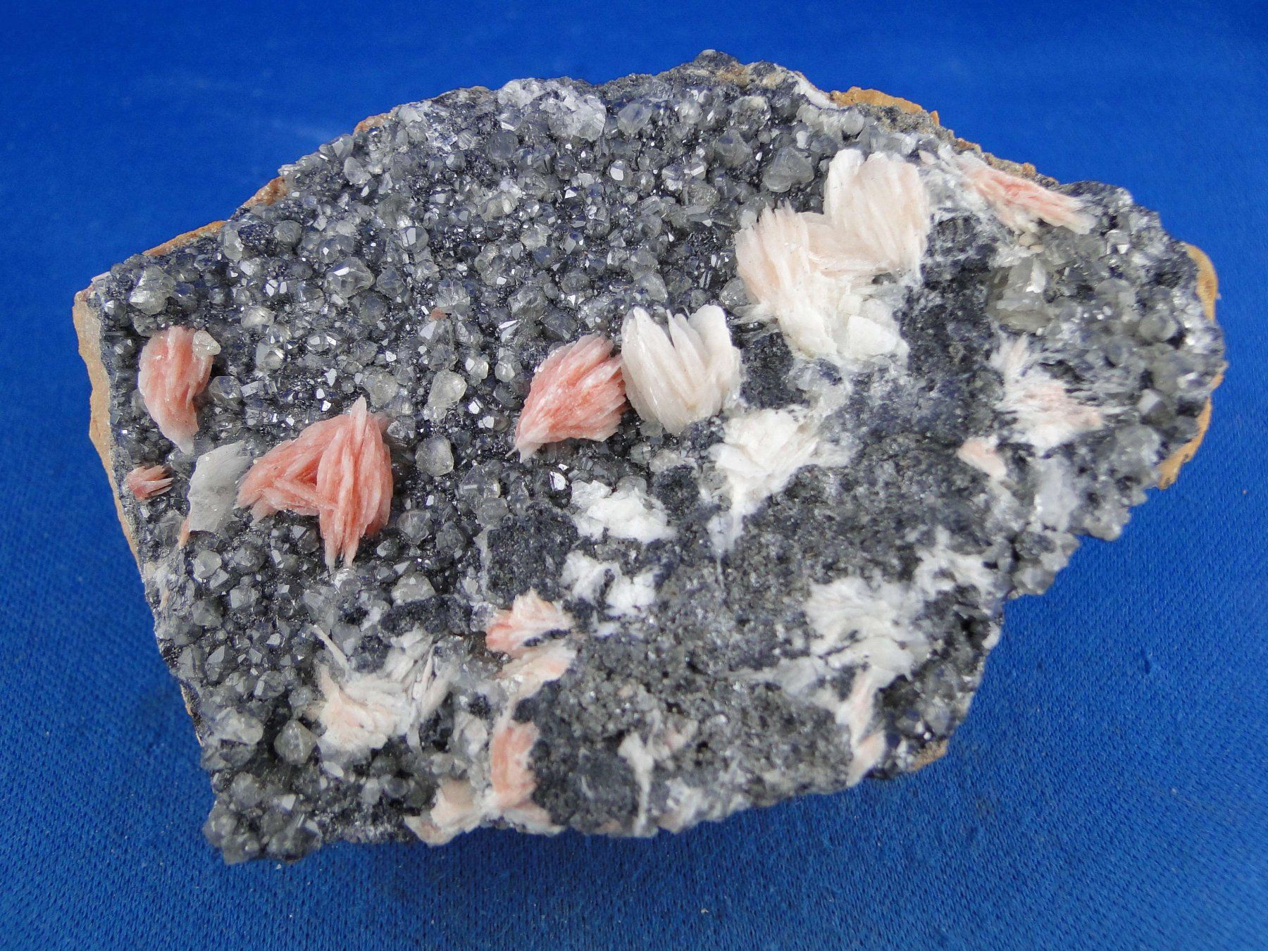Minerali & Pietre curative: Cerussit mit Barit und Galena – Usato da Schinznach Bad venduto da Demerald