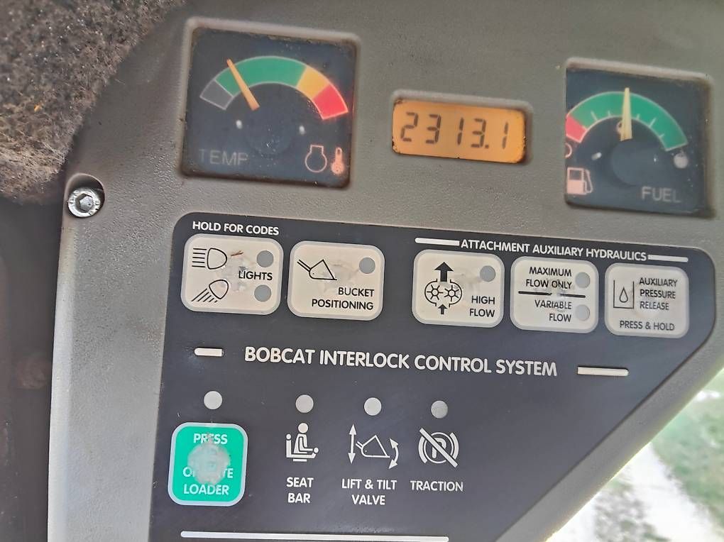 Bobcat Caricatori: Kompaktlader Bobcat 864 – Usato da Langenbruck venduto da Woeldeler 3