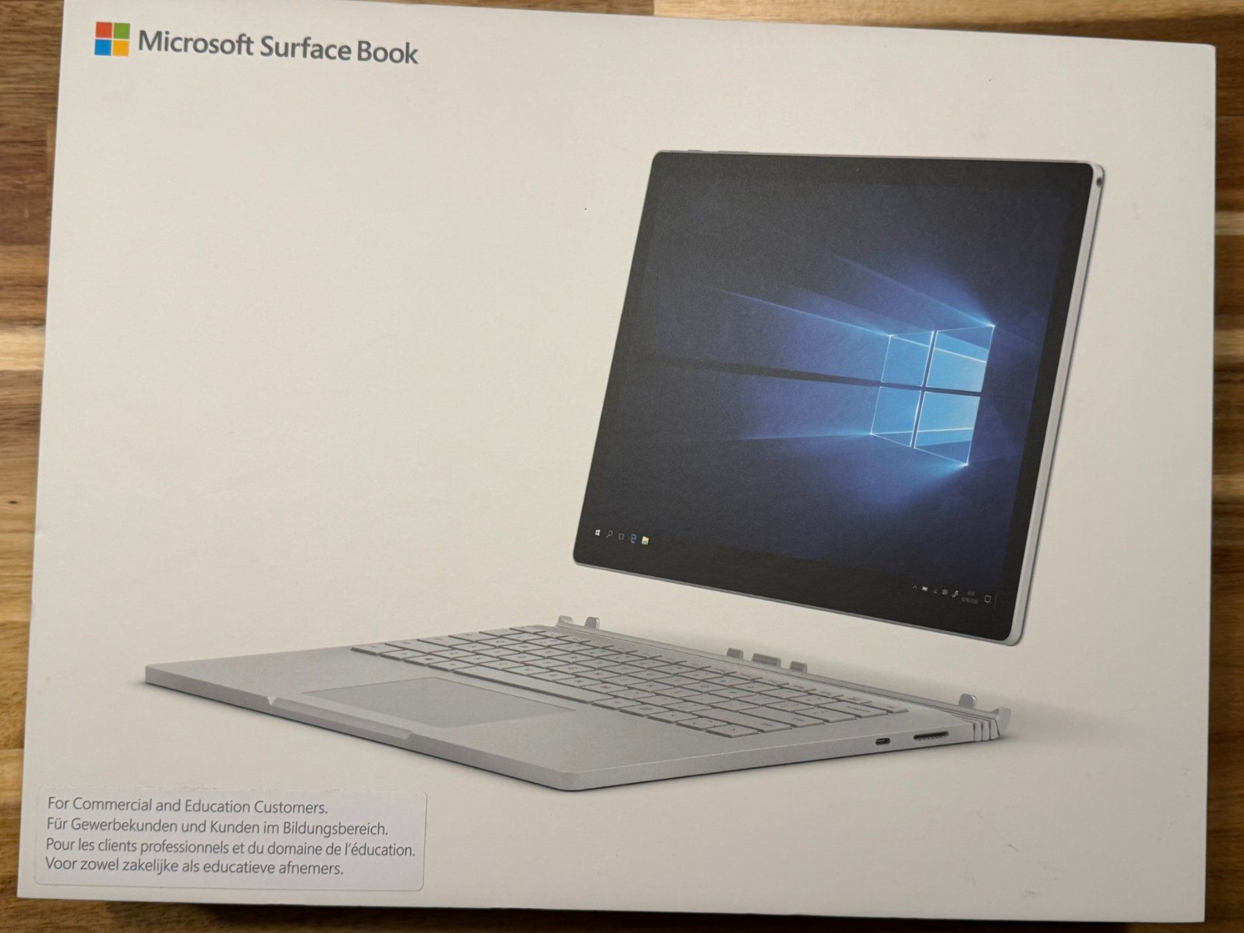 Microsoft Notebook: Microsoft Surface Book 2 13" – Usato da Rickenbach SO venduto da hotsguit83 5