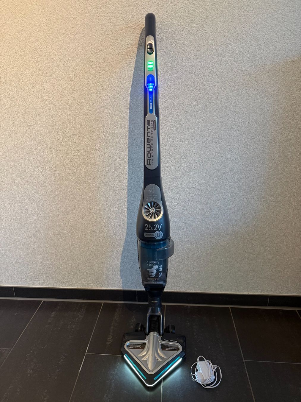 Rowenta Air Force Extreme Lithium 25.2 V (D'occasion) à Zürich pour CHF ...