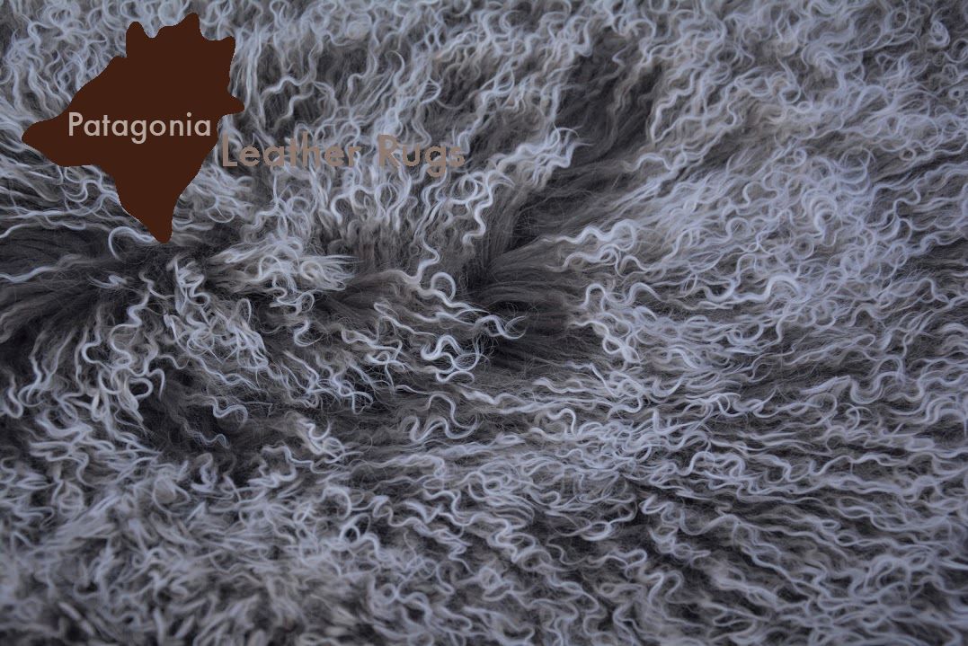 Tappeti: Echtes Tibetisches Schaffell Teppich – Nuovo e nell'imballaggio originale da Arbedo venduto da patagonialeatherrugs 3