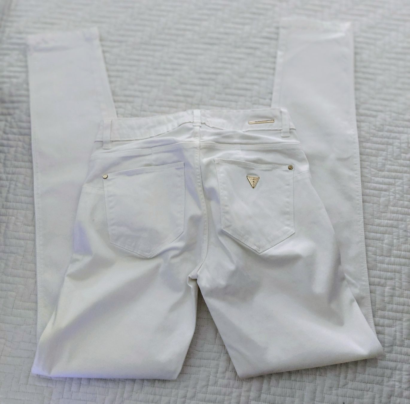 Guess Jeans: Guess Jeans Skinny  – Usato da Zürich venduto da Martinlaehner 2