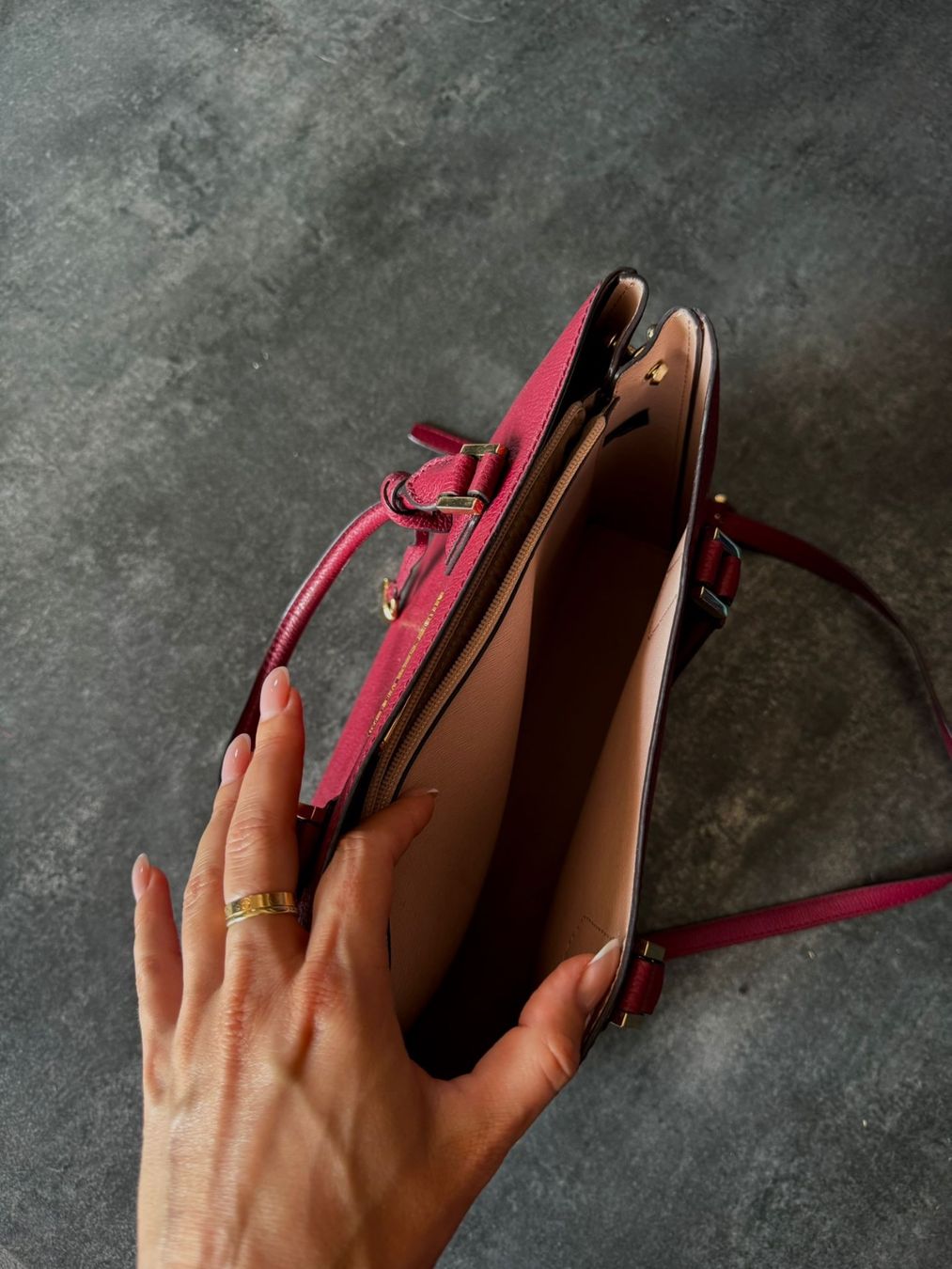 Michael Kors Sacs femmes: Michael Kors Damenhandtasche wunderschön – D'occasion à Hallwil par 2bloke 1