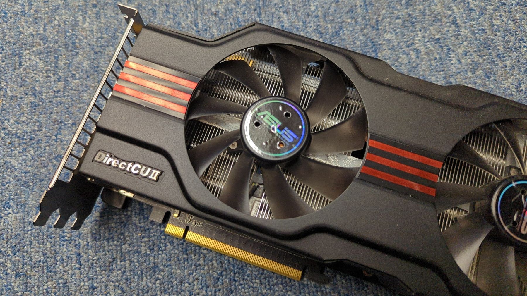 Asus Grafikkarten: ASUS GeForce GTX 570 Grafikkarte – Gebraucht aus Breitenbach von  1