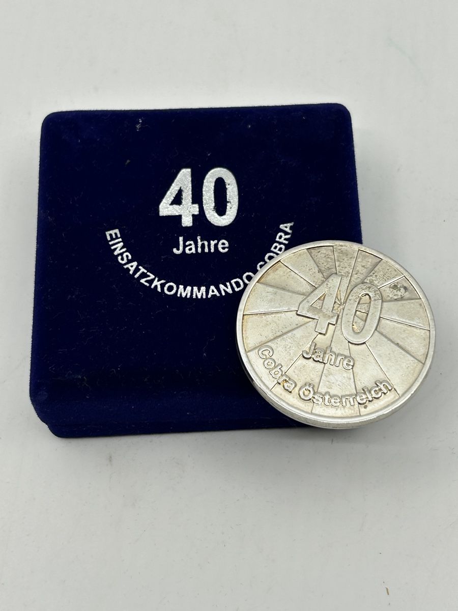 Médailles: Medaille 40 Jahre Einsatzkommando COBRA – D'occasion à Berikon par DGC-1995