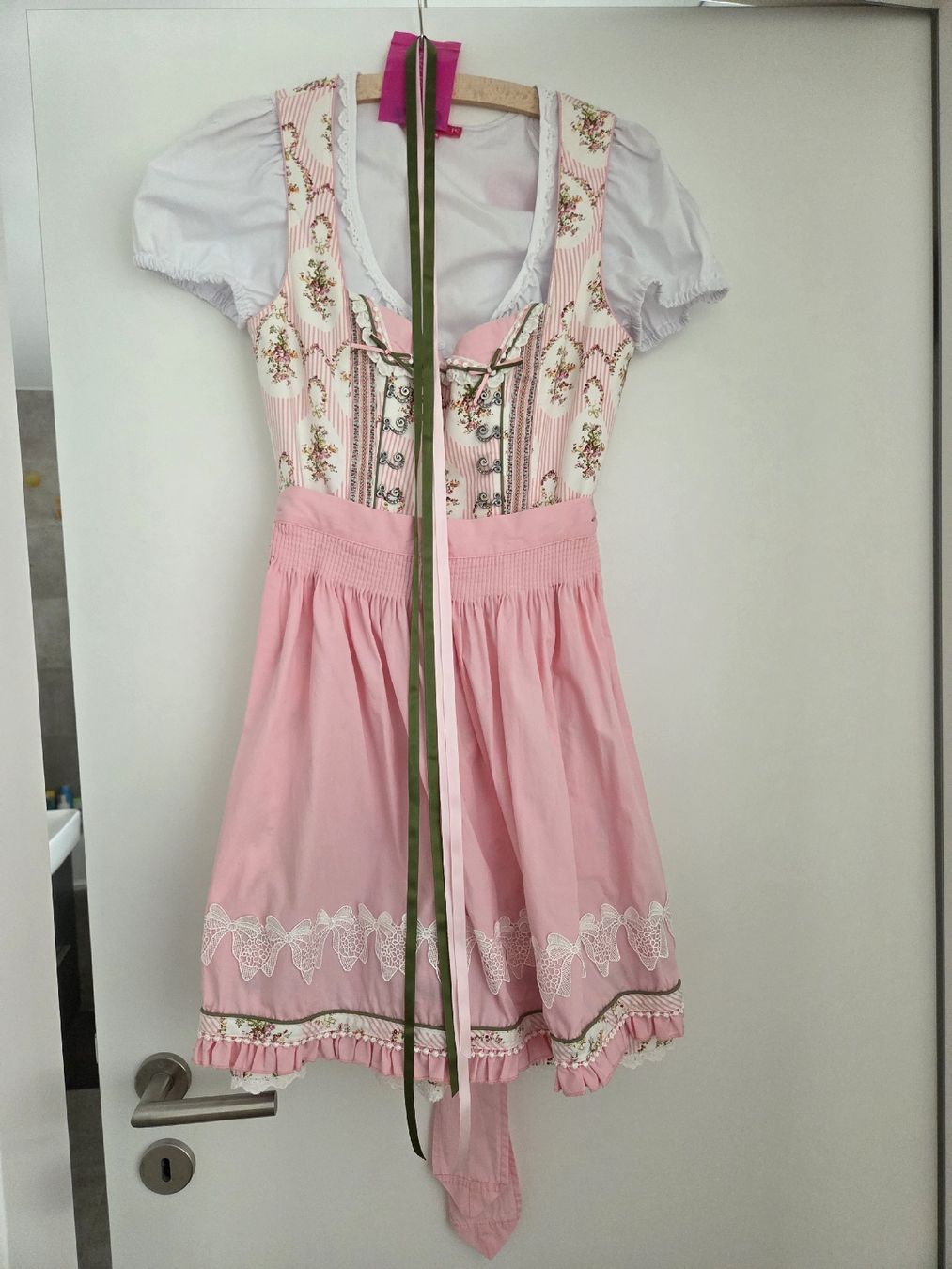Krüger Kleider: Dirndl Krüger Madl – Gebraucht aus Rüti ZH von nad_bzv2
