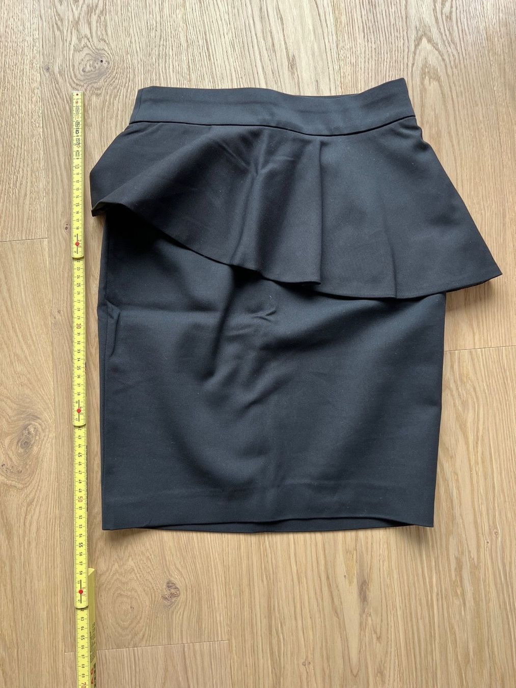 Zara Gonne: Rock von Zara Gr. S – Usato da Ennetbaden venduto da Katiusia 2