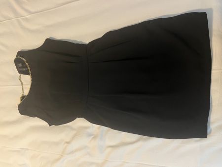 Damen Kleid ärmellos Mango Farbe schwarz Grösse XS