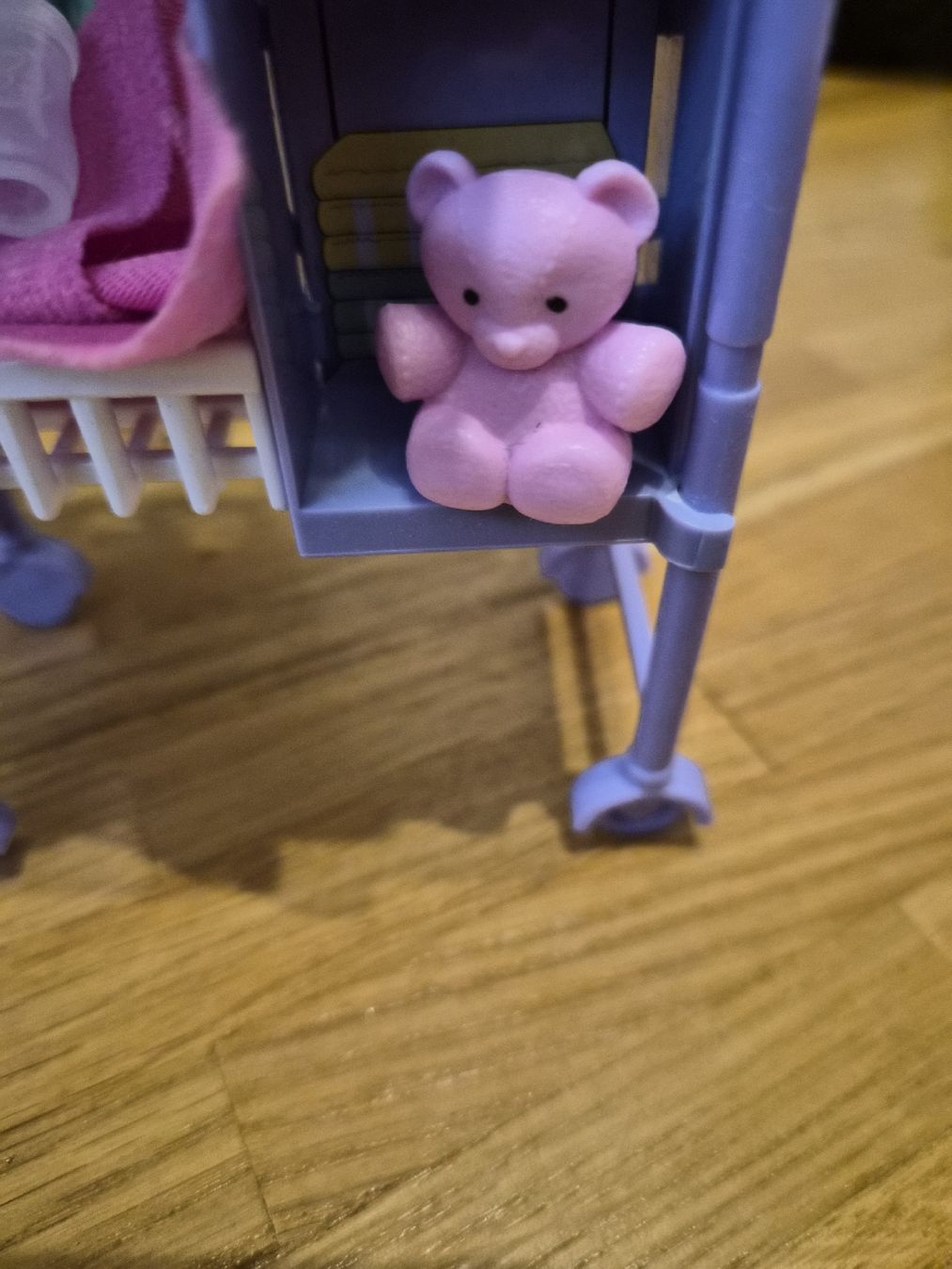 Puppen: Barbie pediatra con gemellini  – Gebraucht aus Reinach BL von Glitterlol 2