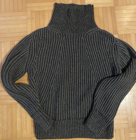 Grauer Pulli von Massimo Dutti, Gr. S