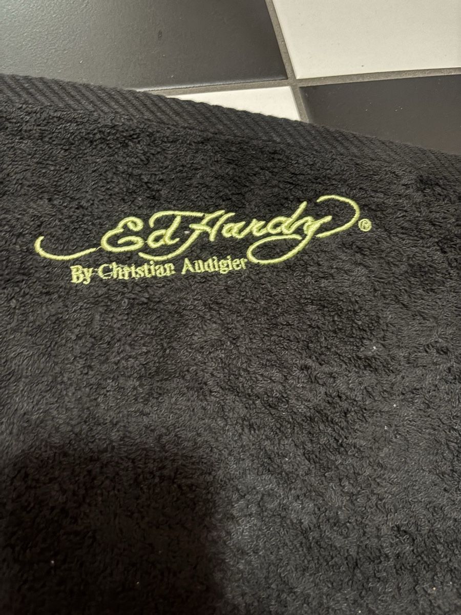 Ed Hardy Badetücher: ed hardy handtuch – Neu (gemäss Beschreibung) aus Wettingen von img_nt6b 1