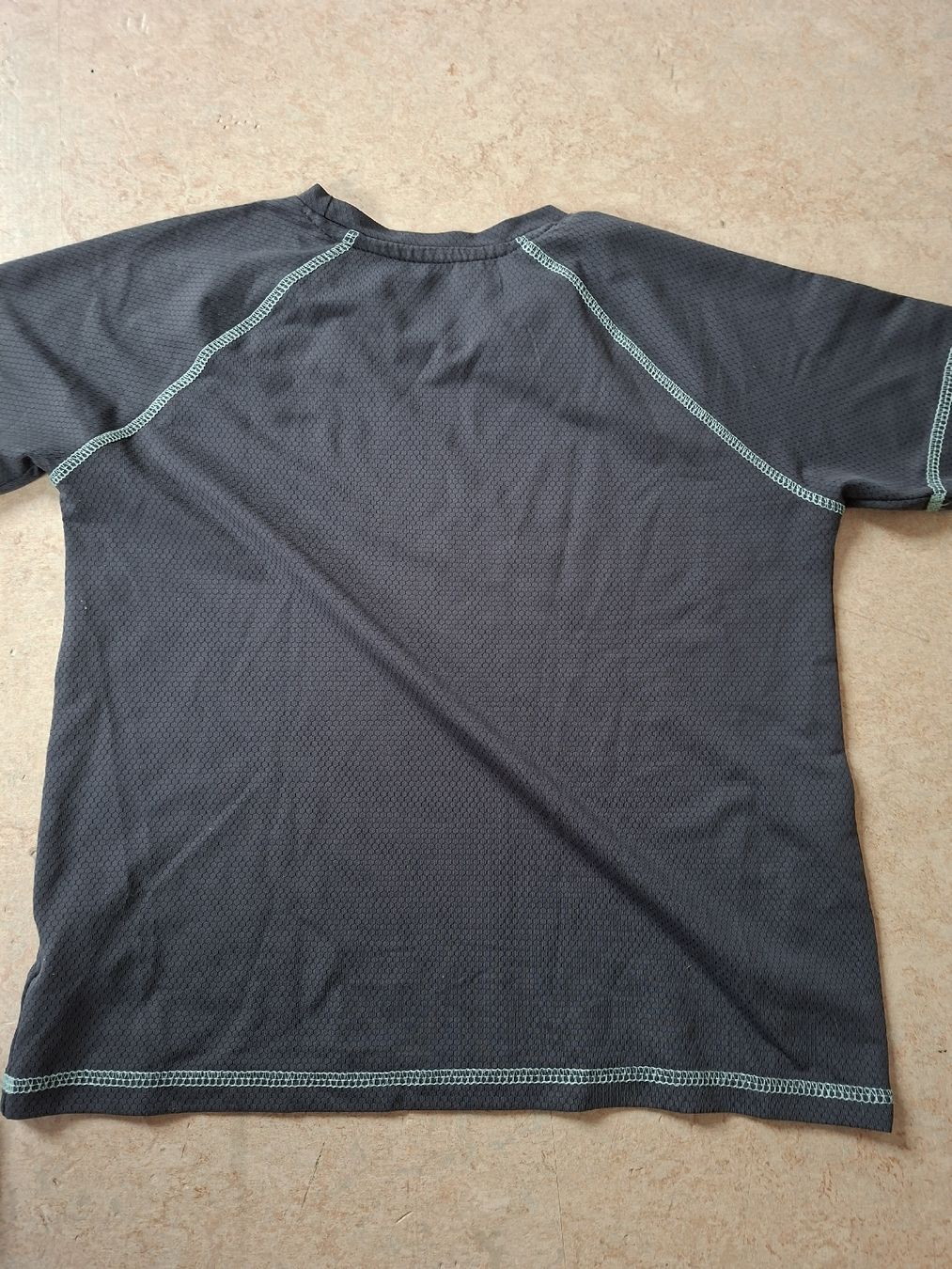 Lotti & Set di vestiti: Sportshirts, 2er Set, Grösse 158/164 – Usato da Klingnau venduto da vollmond36 6