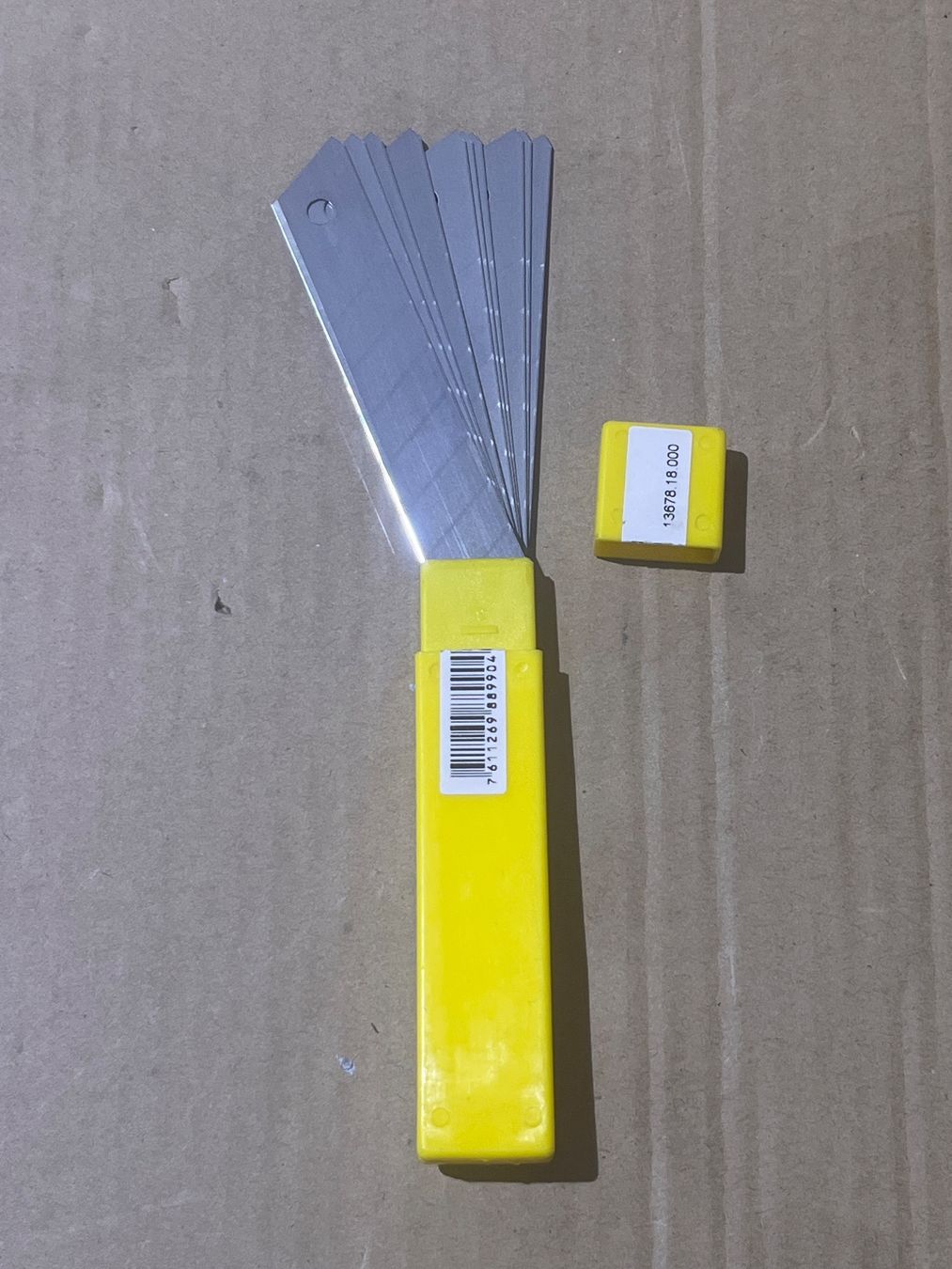 Tutti gli attrezzi: Originalverpackte Universalmesserklingen, 10 Stk. Neu – Nuovo e nell'imballaggio originale da Tann venduto da Mad_less