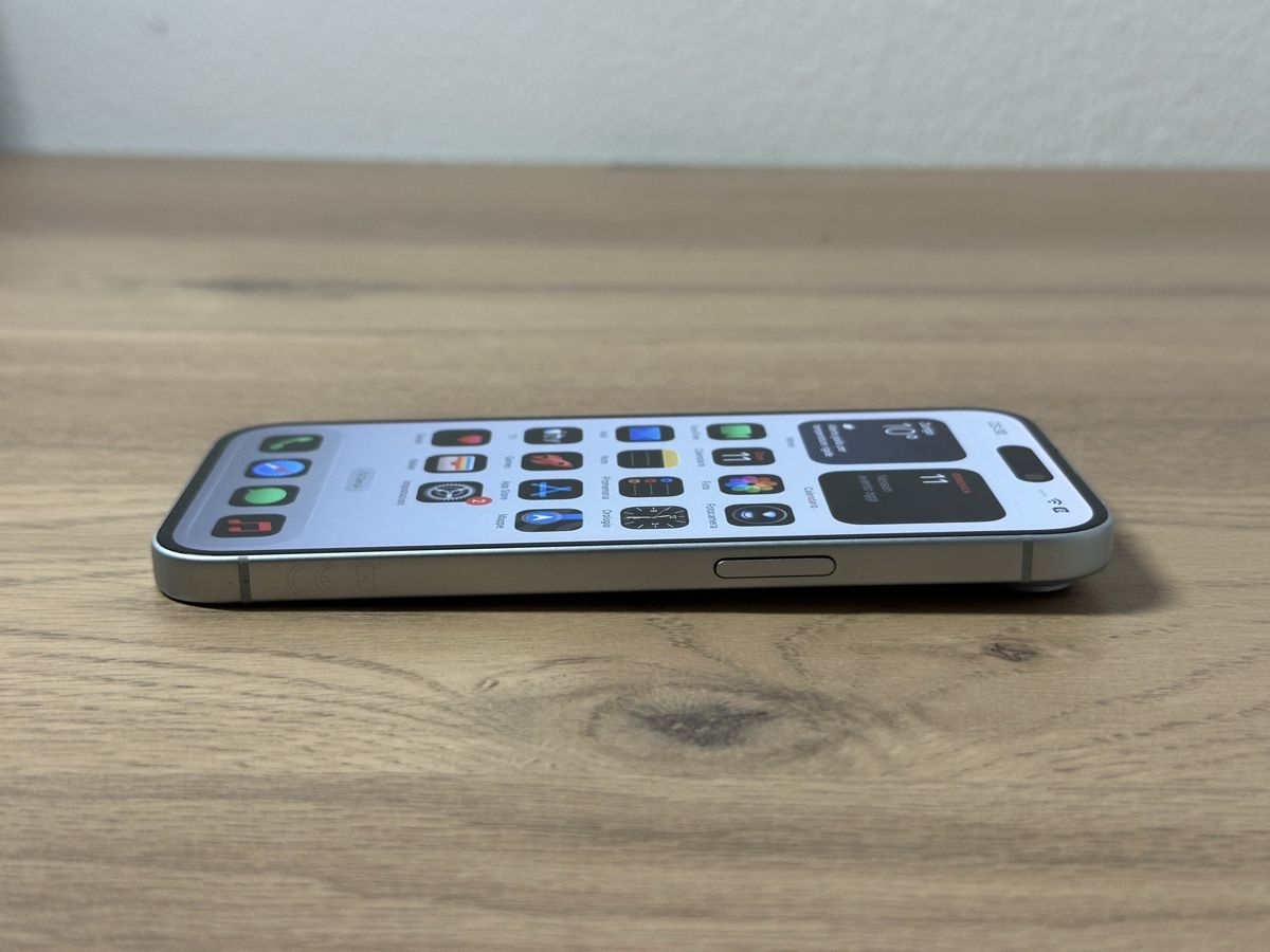 Apple Telefoni cellulari / Smartphones: IPHONE 15 – Nuovo (secondo la descrizione) da Cointrin venduto da res_nvs8 4
