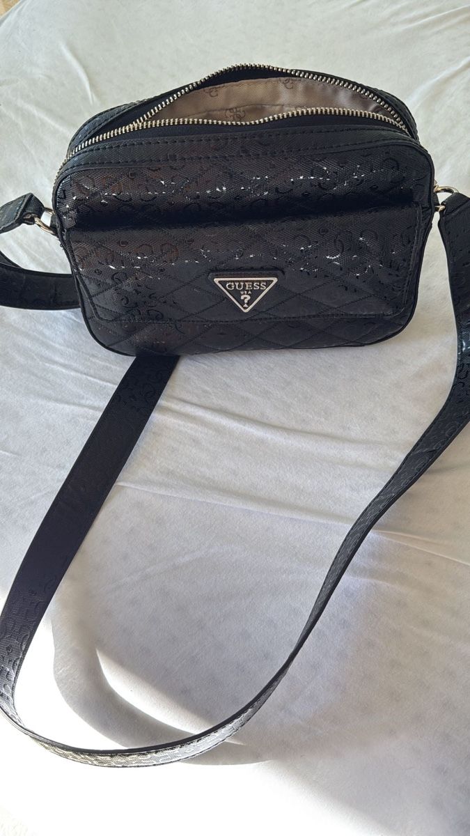 Guess Borse da donna: Guess Tasche – Nuovo (secondo la descrizione) da Adliswil venduto da jasmine.k.m