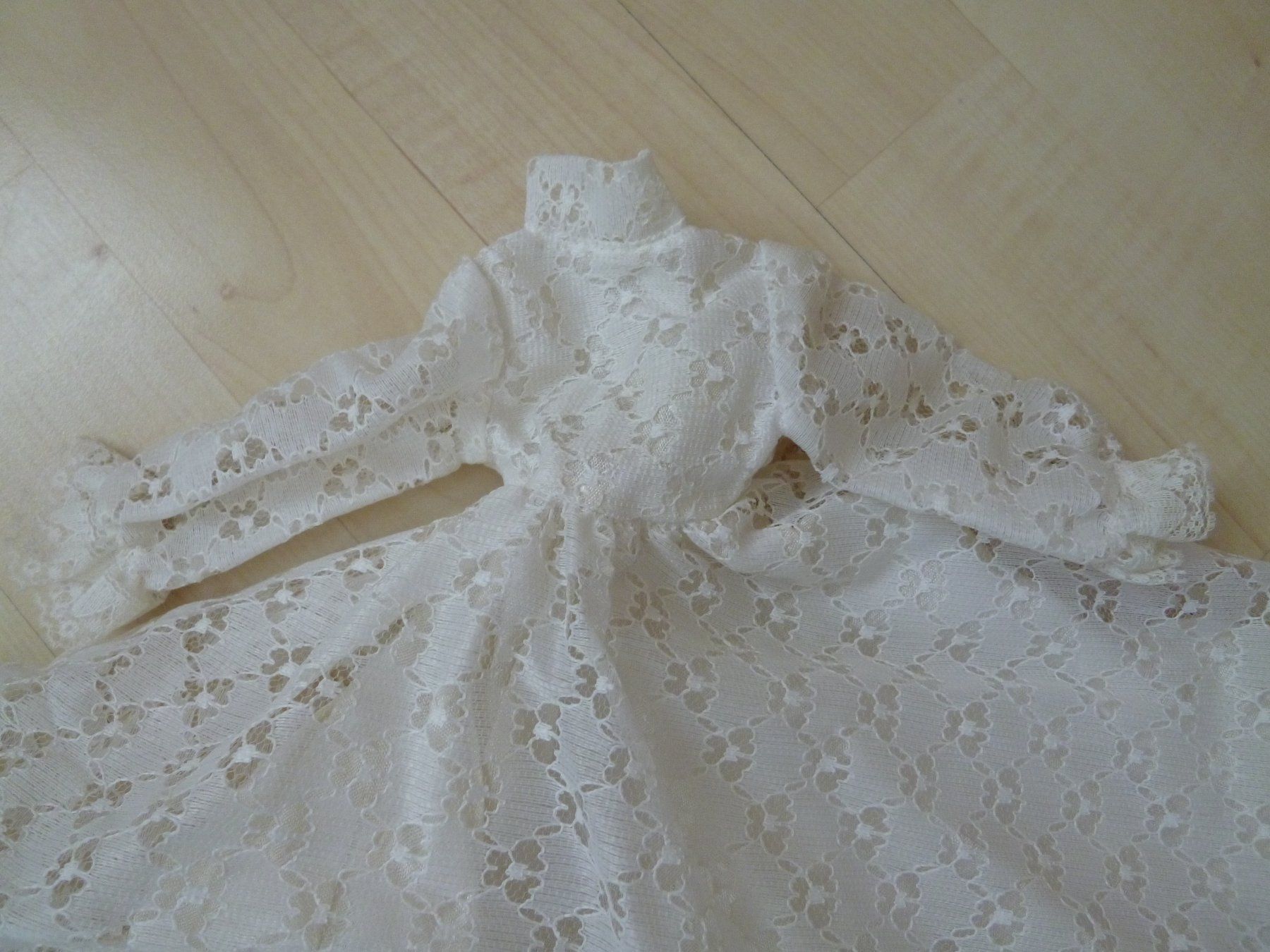 Puppen: Vintage Barbie Hochzeitskleid – Gebraucht aus Dättlikon von Mamakuga 1
