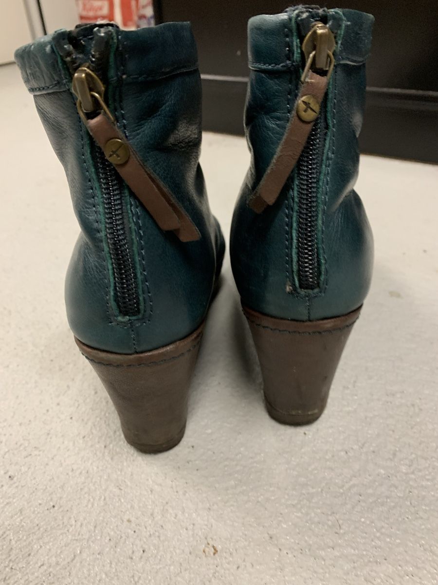 Scarpe da donna: Damenstiefeletten Tamaris Grösse 39 – Usato da Ostermundigen venduto da des_t9vv 2