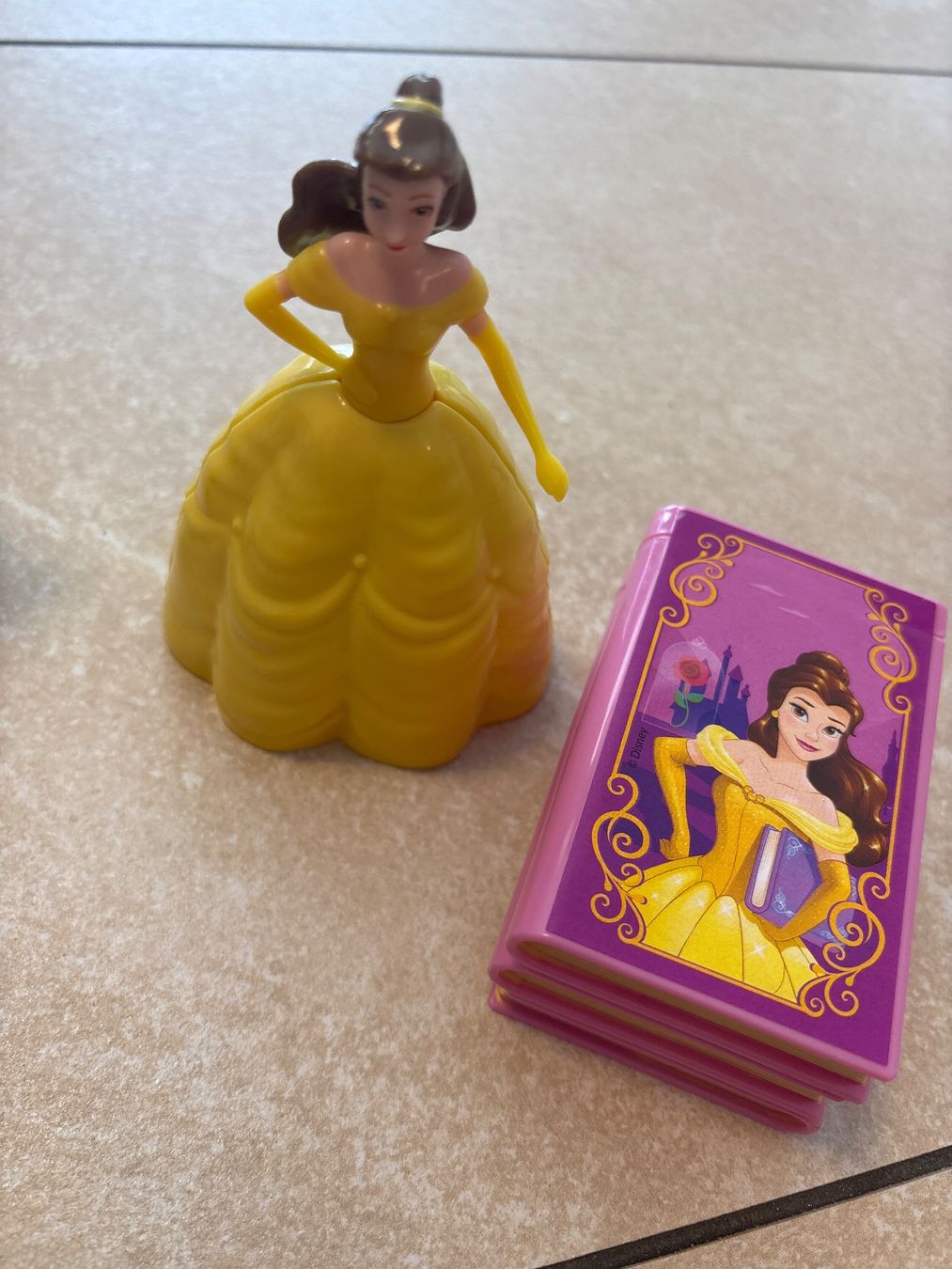 Disney Figuren: Ü Ei Maxi Figuren Disney Prinzessin – Gebraucht aus Bülach von ter_6jf8 3