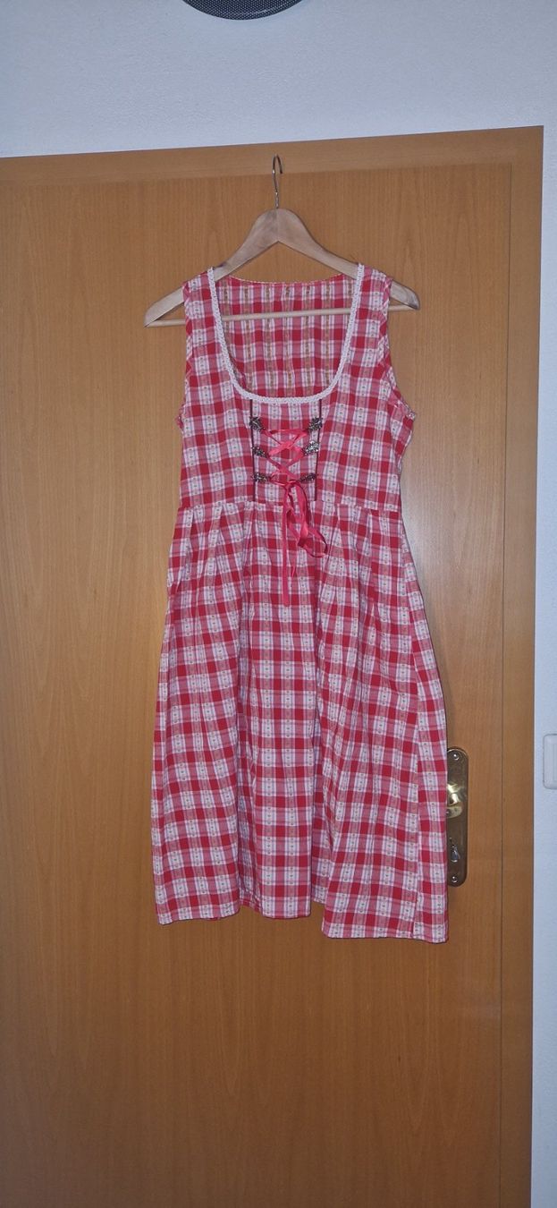 Kleider: Dirndl Rot/Weiss mit Schürze M – Neu (gemäss Beschreibung) aus Bubendorf von ang_b829