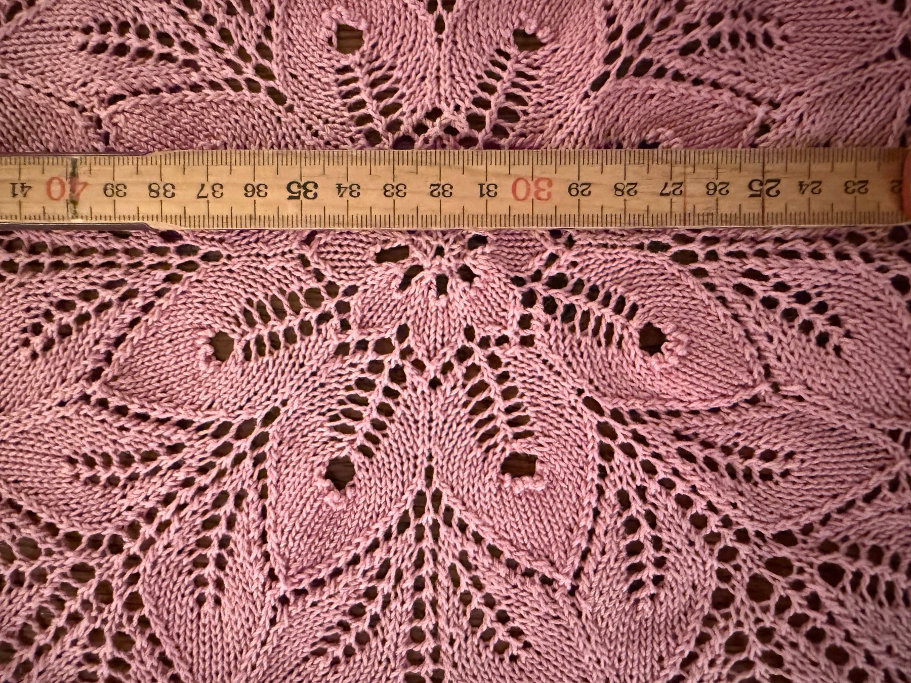 Tutte le decorazioni: Handarbeit, mit schönem Muster, rosa, Durchmesser ca. 84 cm – Nuovo e nell'imballaggio originale da Wöschnau venduto da Vinsale 2