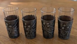 4er Set antike Schnapsgläser mit Zinnschutz