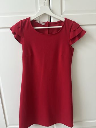Rinascimento Kleid rot Grösse XS neuwertig