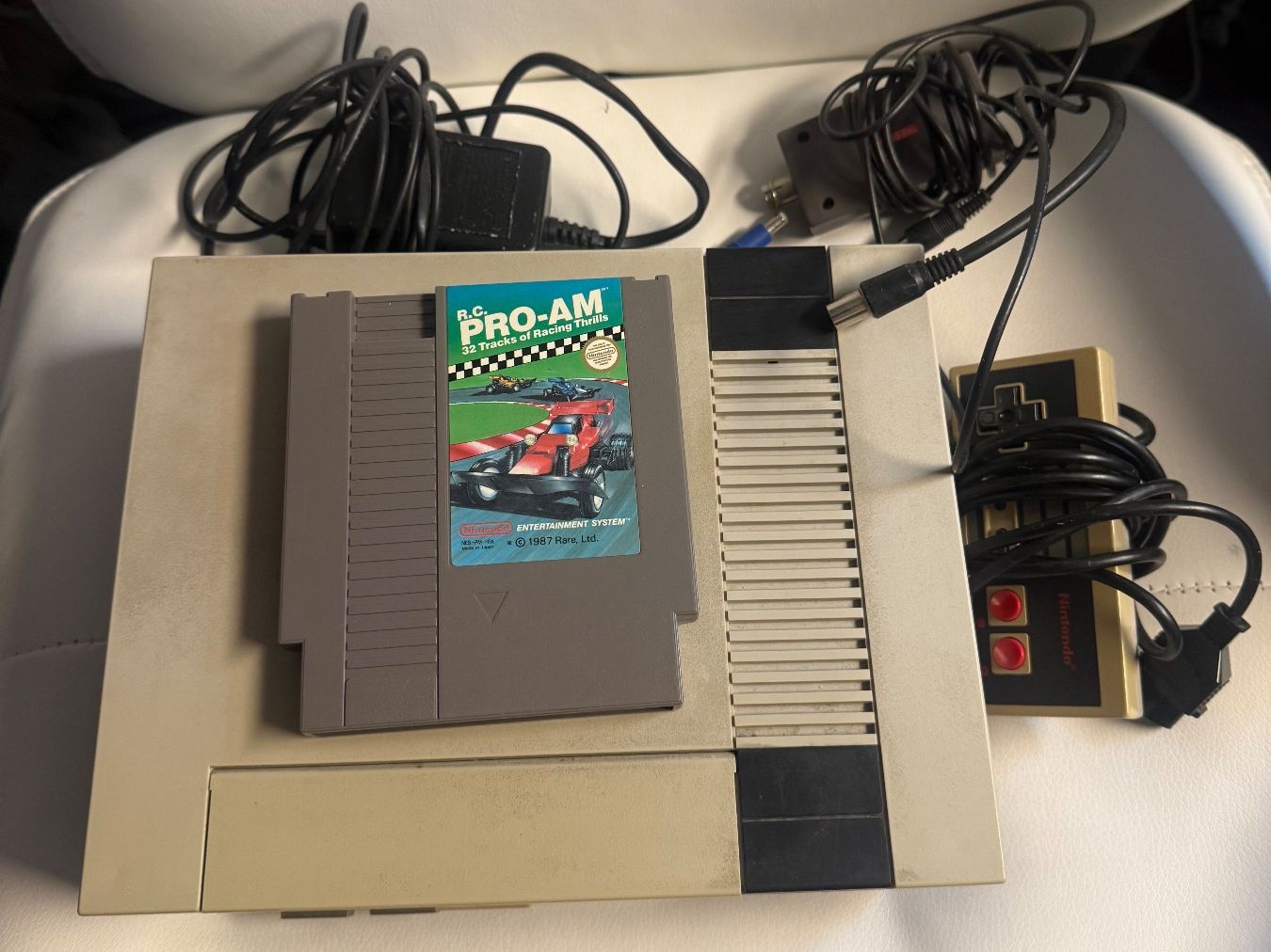 Nintendo Console: Nintendo NES Konsole mit RC Pro AM – Usato da Dietlikon venduto da NESFEVER