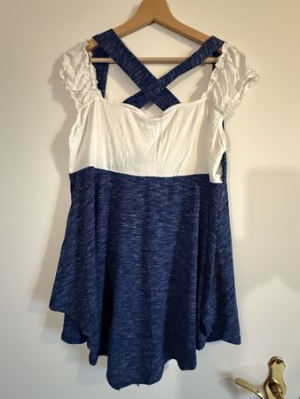 blau-weisses Shirt mit Trägern, Grösse 1XL