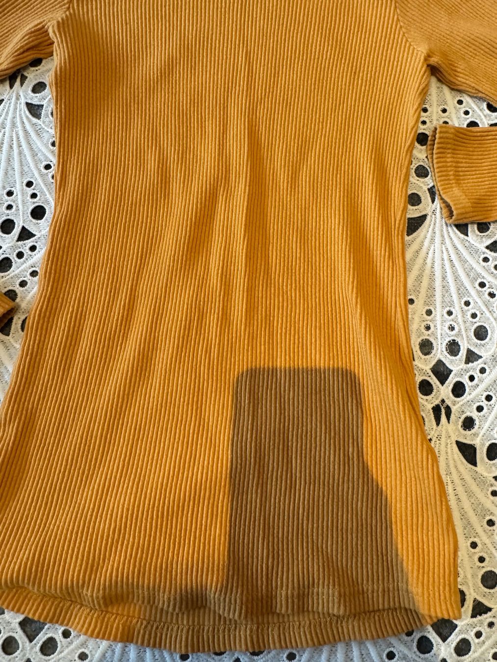 Pullover & Sweatshirts: Goldener Rollkragenpullover Rippstrick Herbst Winter XS – Gebraucht aus Frenkendorf von Style365 2