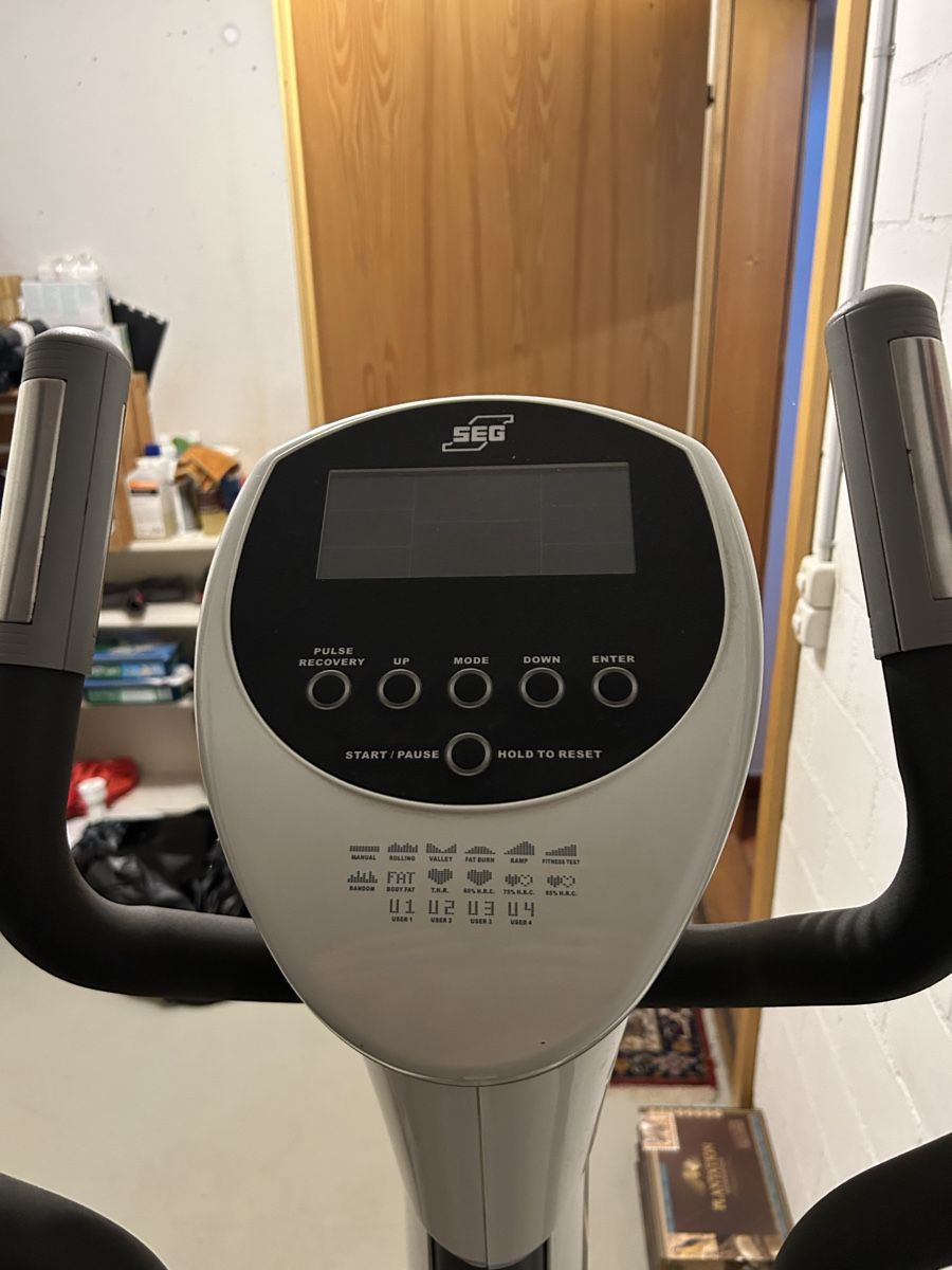 Hometrainer: Crosstrainer SEG-EM-3236 verhandelbar – Usato da Gisikon venduto da luz_l95s 2