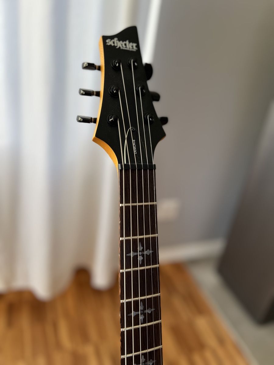 Schecter Musikinstrumente: Schecter Demon6+EMG James Hetfield Active Pickups – Gebraucht aus Netstal von antology 3