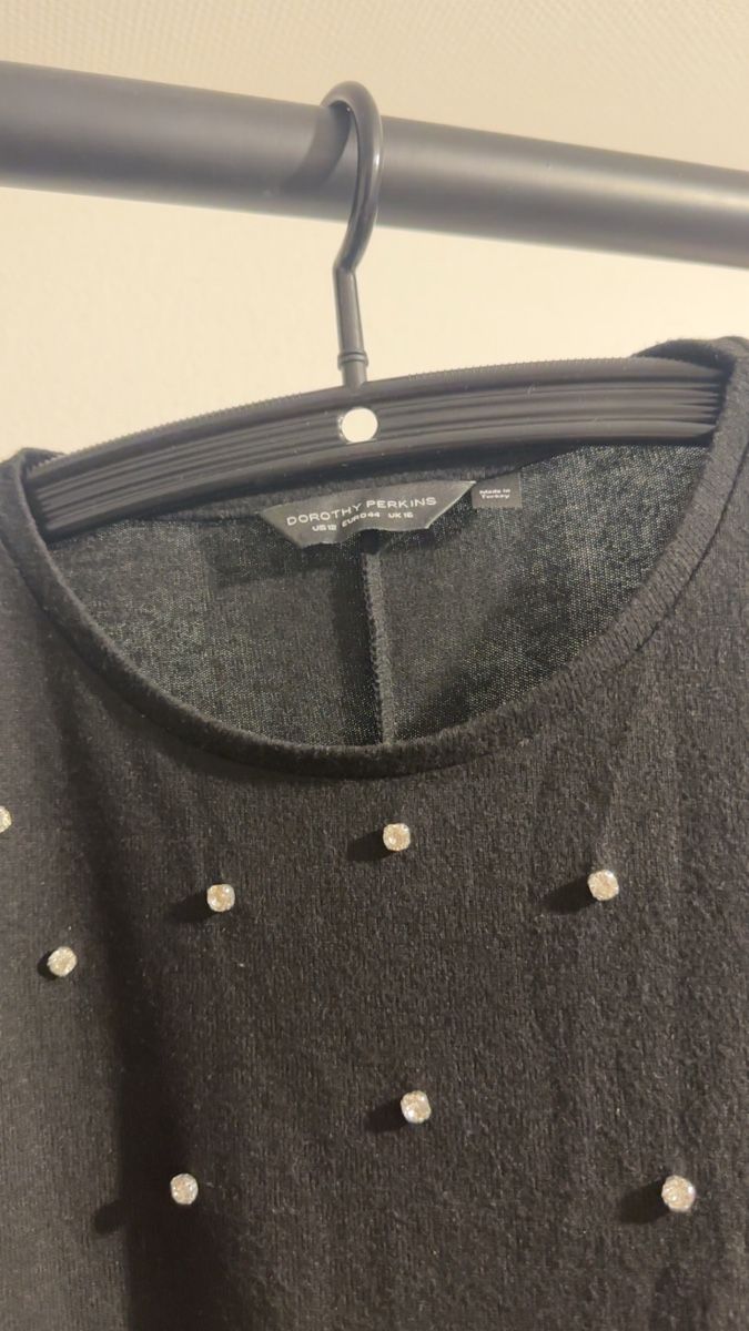 Maglioni & Felpe: Pullover/ Shirt Schwarz mit Steinen Gr 44 – Usato da Oftringen venduto da tola19 2