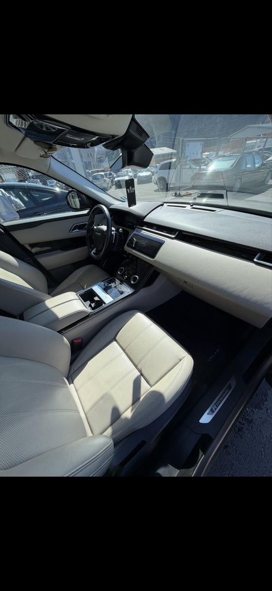 Land Rover Automobili: Range Rover Velar P250 AWD Top – Usato da Rothenthurm venduto da ill_lsk9 4