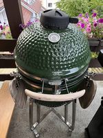 Grillegg Holzkohlegrill