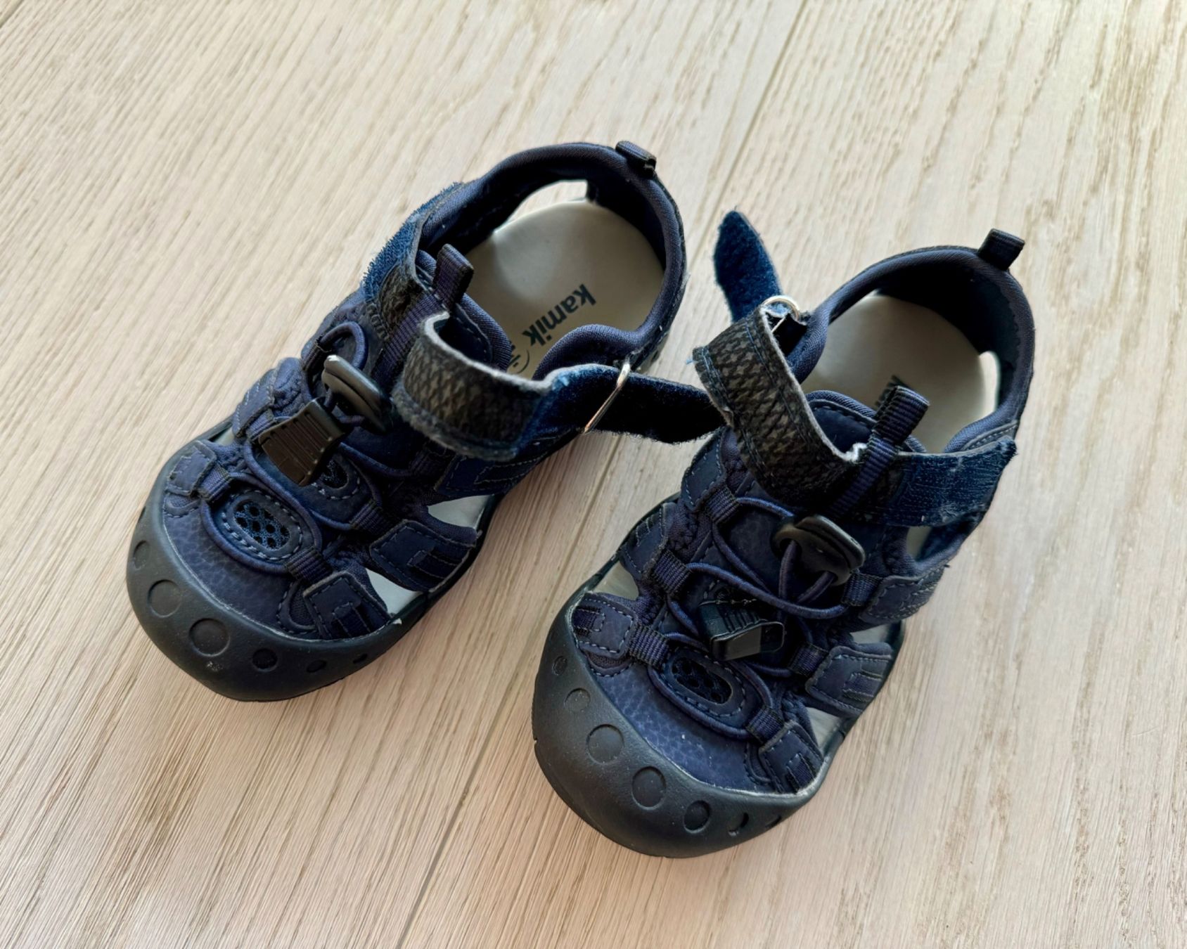 Kamik Herrenschuhe: Trekking Sandalen Gr.27 NEU – Neu und originalverpackt aus Triesen von DH1910 4