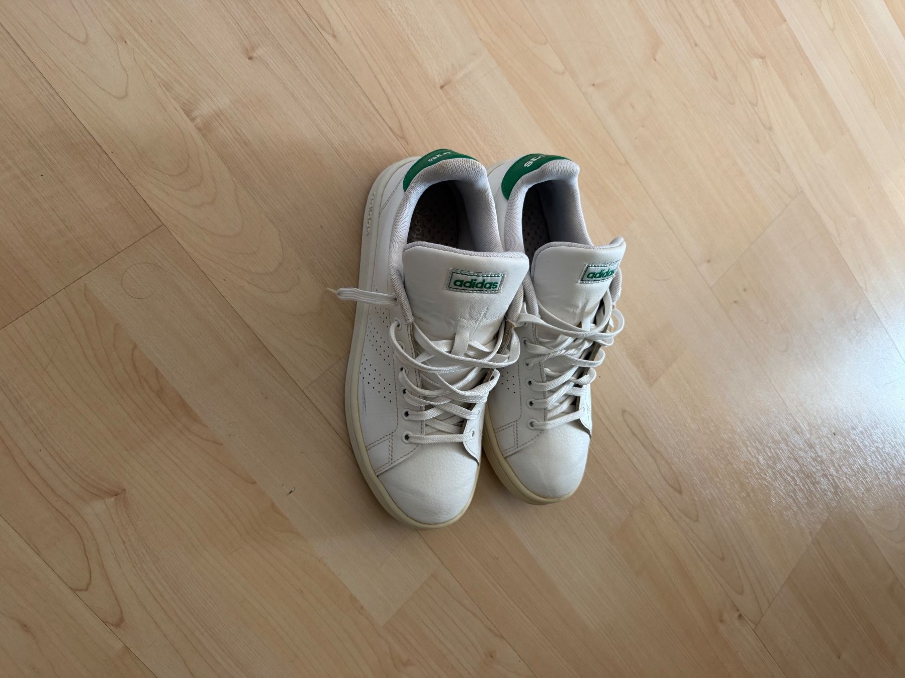 Adidas Herrenschuhe: Weisse Adidas – Gebraucht aus Kloten von Rico053 1