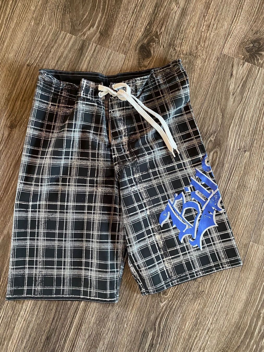 Billabong Pantaloni: Short Billabong 10 ans – Usato da Chermignon-Bas venduto da mioumiou35