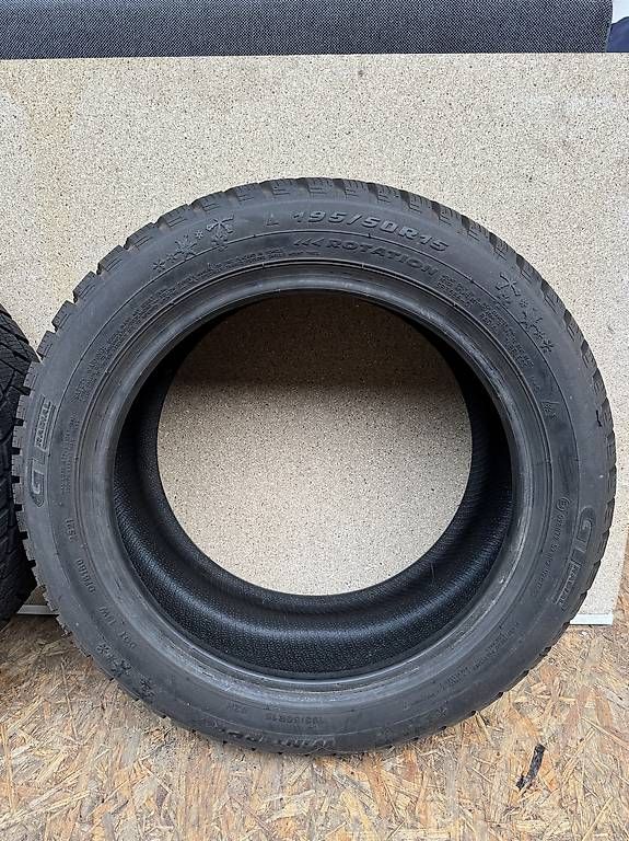Pneumatici & Ruote complete: Winterreifen 195/50 R15 – Usato da Wald Ar venduto da and_hd2f 1